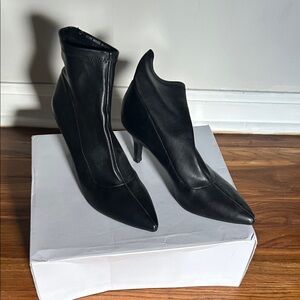 Elegant Black Ankle Boots